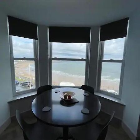 Superb 2 Bedroom Sea View Flat Scarborough Exterior foto